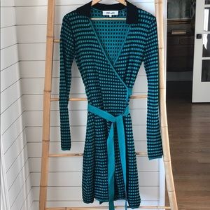 Diane von Furstenberg wrap dress, size small